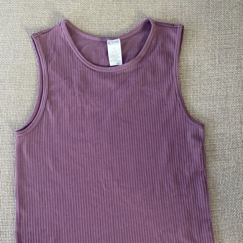 Zyia Parallel Tank Top Lilac Ribbed Stretch Ultra Soft Full Coverage Size S - Picture 3 of 10
